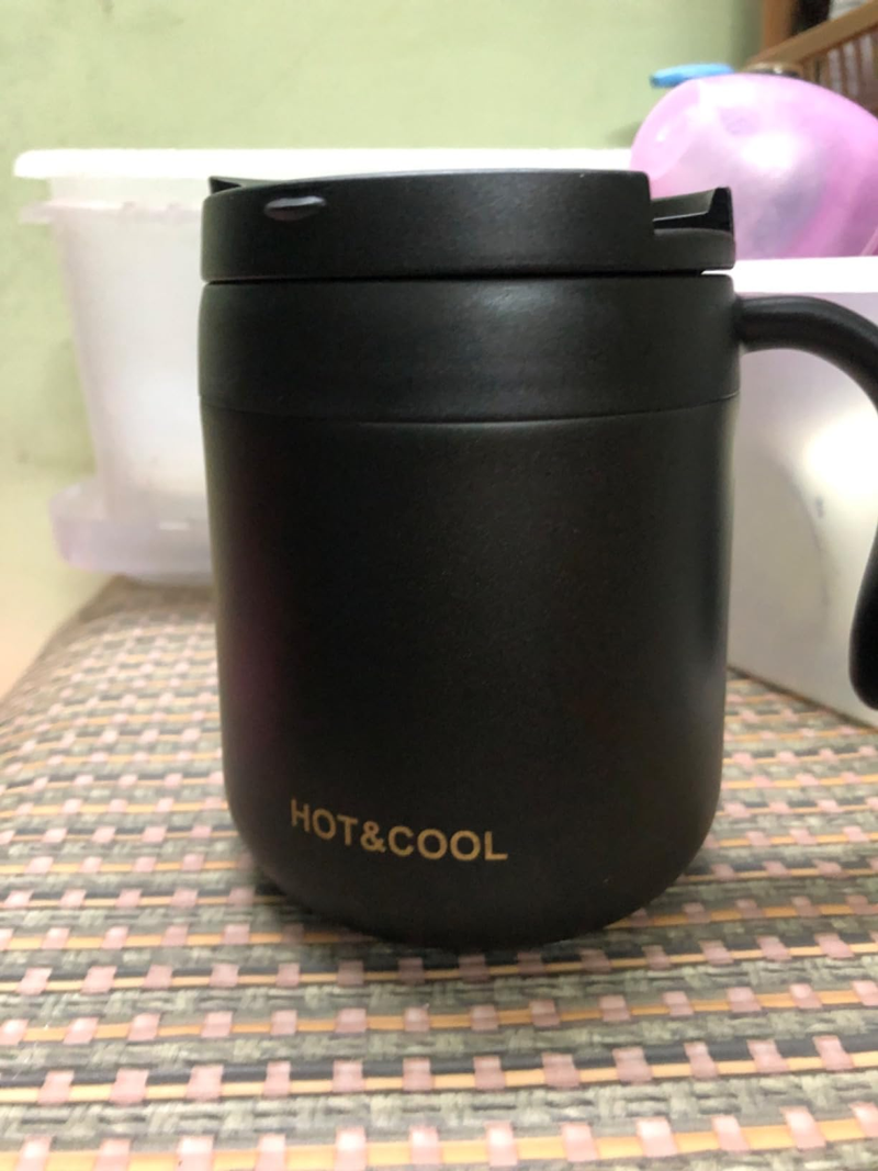 ThermoMug™ 生産性を奪う、その一瞬の「ぬるい」に終止符を。