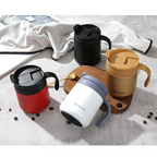 ThermoMug™ 生産性を奪う、その一瞬の「ぬるい」に終止符を。